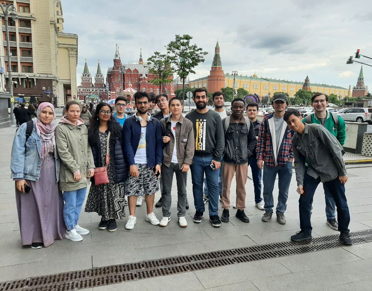 Таджики в москве вк