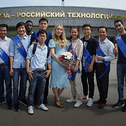 Graduates of Pre-University Department for foreign citizens get certificates