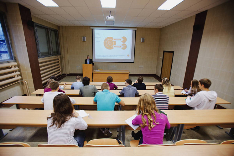 Qualified teaching staff