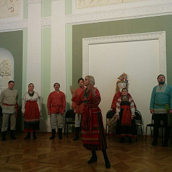 Foreign students of the International Education Institute attend concert "Maslenka, give a pancake"