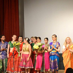 Show ballet “Accent” of Moscow Technological University participates in First Festival of Indian and Russian culture “Amrit”