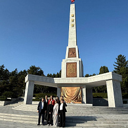 Russian Student and Youth Delegation Departs for DPRK