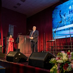 The Sretensky Monastery choir performs at the University on the eve of National Unity Day