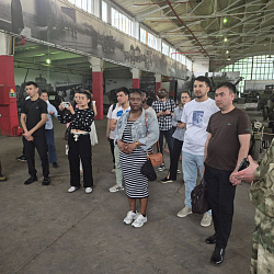 International Students Participate in Military Reenactment Commemorating 80th Victory Day