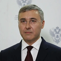 Valery Falkov, Head of the Ministry of Science and Higher Education of Russia, gave a congratulatory speech in honor of Higher School Teacher’s Day