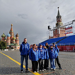 Students of Management Technologies Institute Volunteer at Spasskaya Tower Military Music Festival