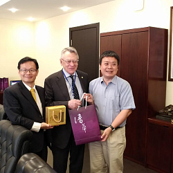 Delegation of Tsinghua National University visits MIREA 