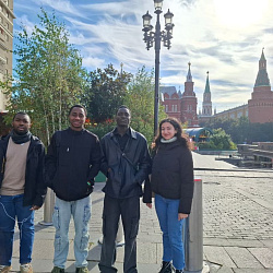 Institute of International Education Holds a Series of Moscow Tours for Foreign Students